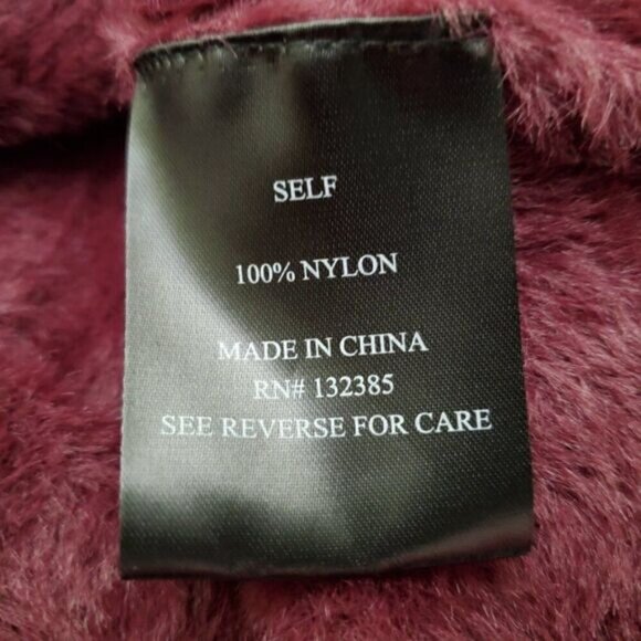 LOVE TOKEN Fuzzy Off Shoulders Sweater Burgundy M NEW - Picture 6 of 8